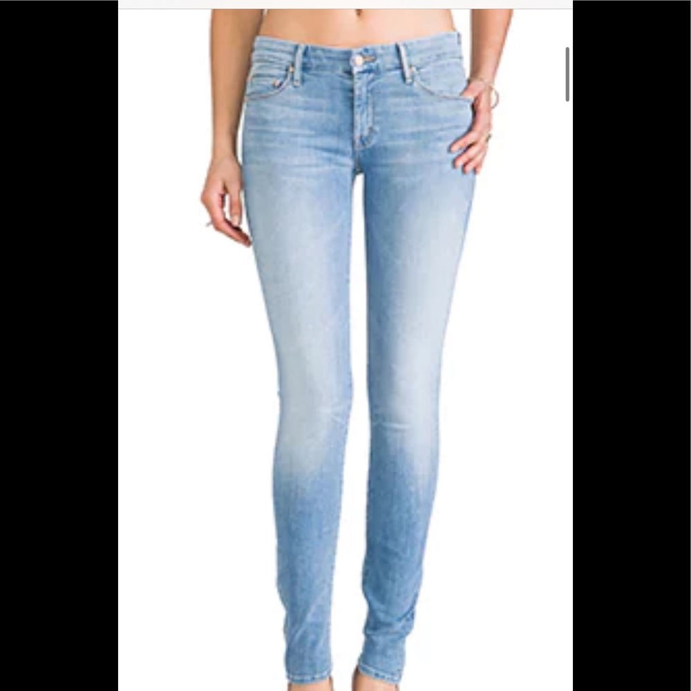 Mother high waisted  “looker” jean size 24